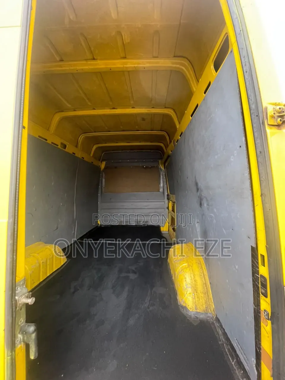 Volkswagen LT 2005 Yellow