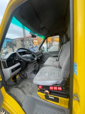 Volkswagen LT 2005 Yellow