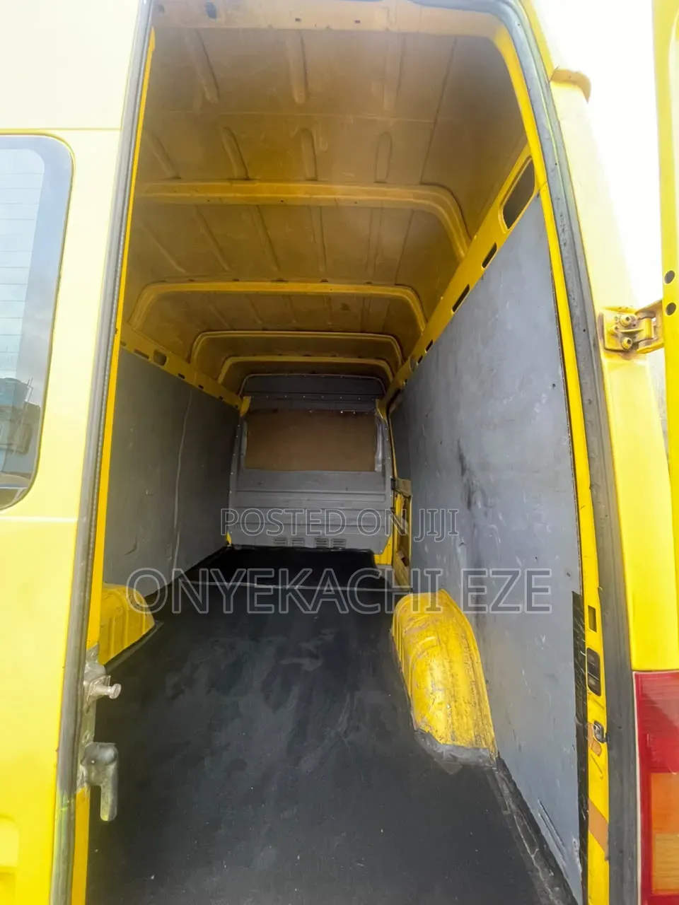 Volkswagen LT 2005 Yellow