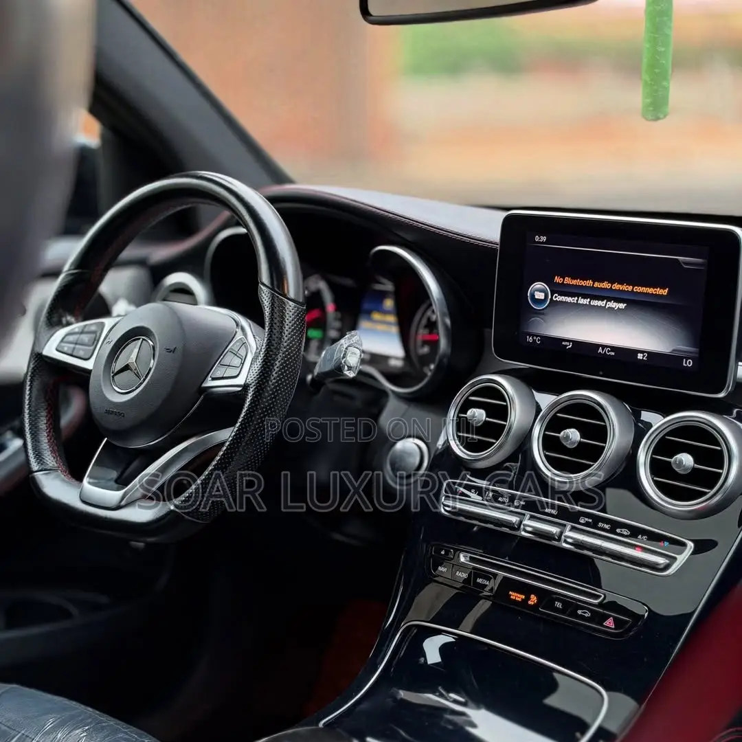 Mercedes-Benz GLC-Class 2019 Blue