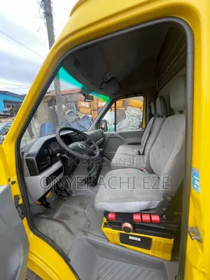 Volkswagen LT 2005 Yellow
