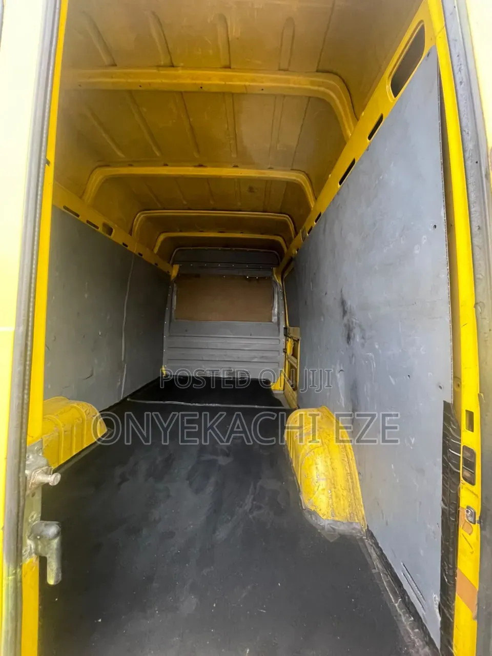Volkswagen LT 2005 Yellow