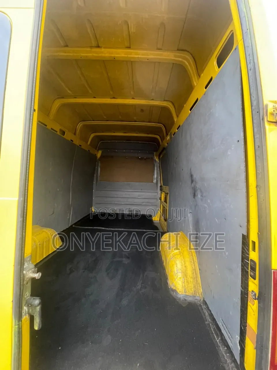 Volkswagen LT 2005 Yellow