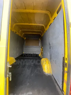 Volkswagen LT 2005 Yellow