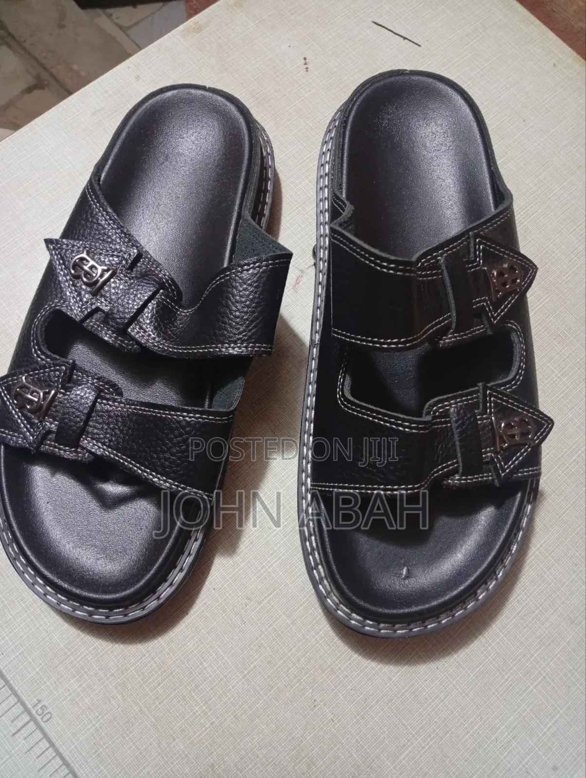Covered Slide Size 40-46 Black