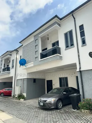 4bdrm Townhouse / Terrace in ‎𝐎𝐫𝐜𝐡𝐢𝐝 𝐥𝐞𝐤𝐤𝐢 𝐋𝐚𝐠𝐨𝐬, Lekki Expressway