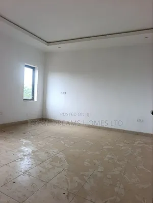 3bdrm Block of Flats in Mabushi for sale