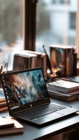 Laptop HP ZBook Firefly 14 G10 32GB Intel Core i7 SSD 512GB