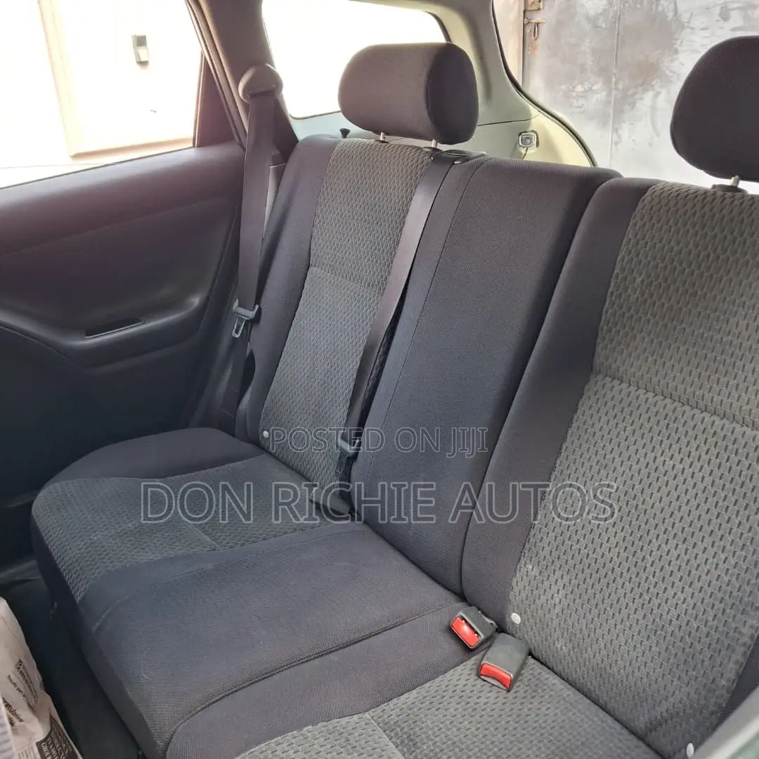 Toyota Matrix 2006 Silver