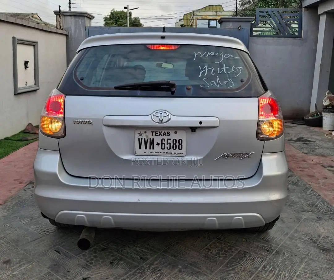 Toyota Matrix 2006 Silver