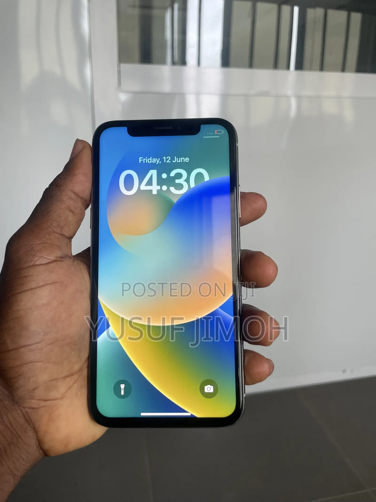 Apple iPhone X 64 GB White