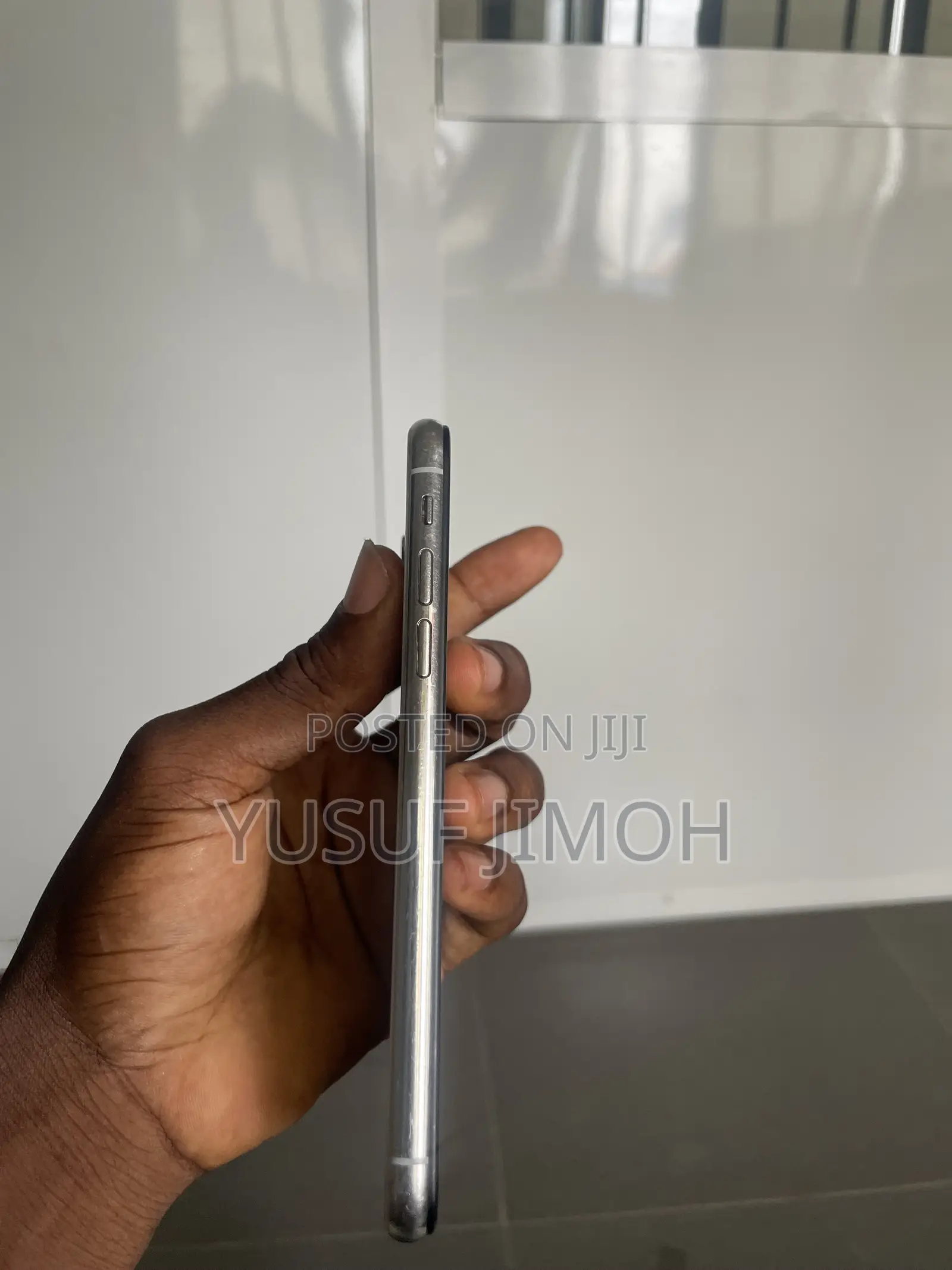 Apple iPhone X 64 GB White