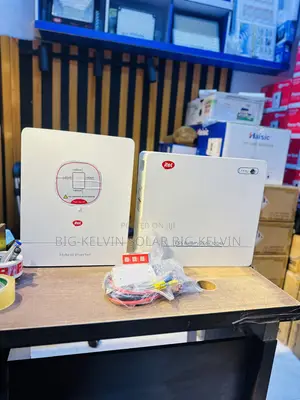 2.5kwh Itel Battery/ 4kva Inverter