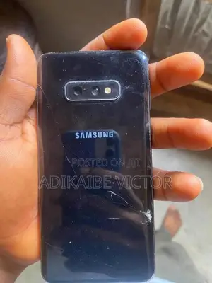 Samsung Galaxy S10e 128 GB Black