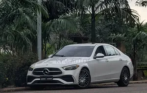 Mercedes-Benz C300 2023 White