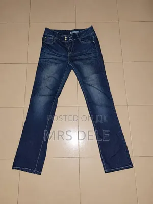 Dark Blue Denim Jeans – Size 32