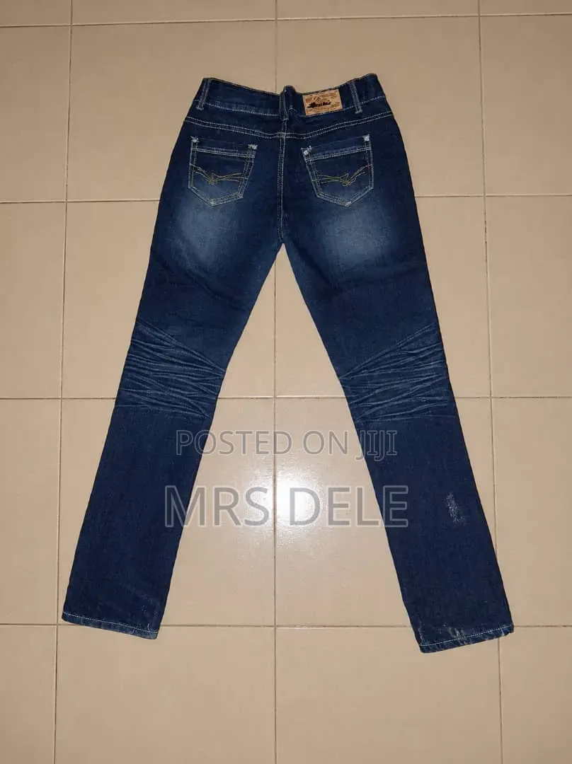 Dark Blue Denim Jeans – Size 32