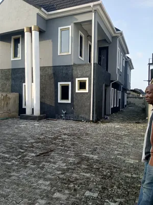 3bdrm Block of Flats in Igando Oloja for rent