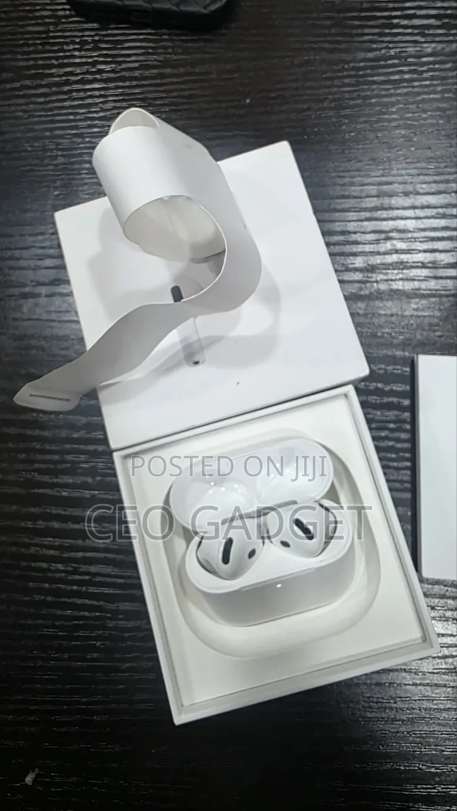 AirPods 4 ANC