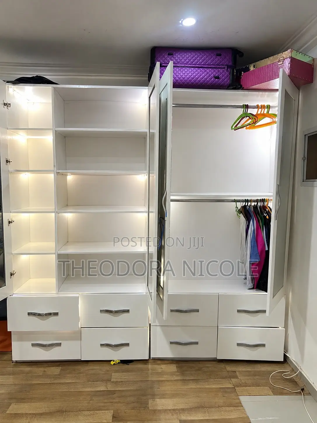 8by4ft Wardrobe With Mirror (2 Units)
