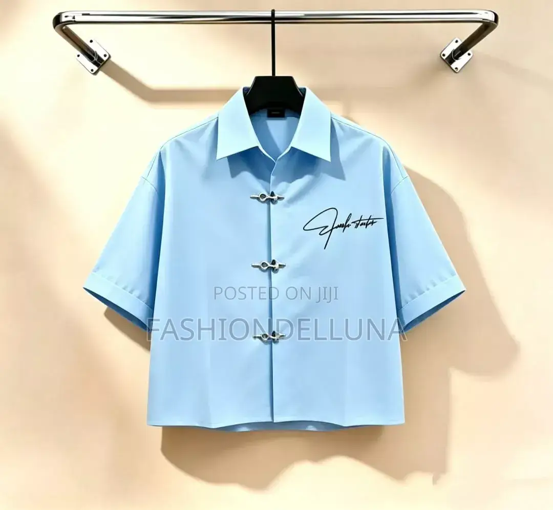 Signature Short