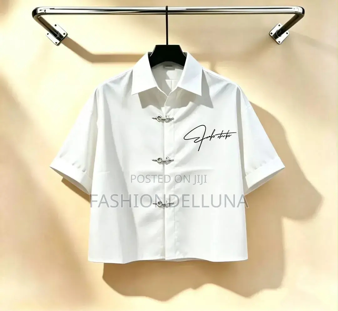 Signature Short