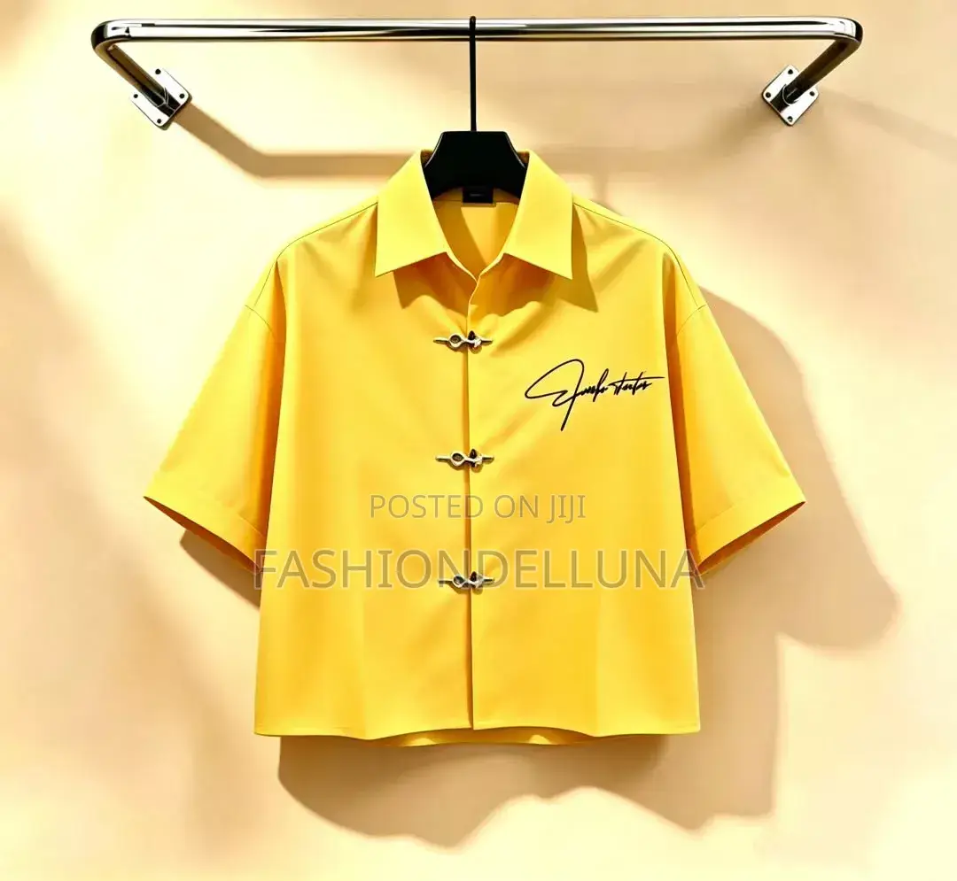 Signature Short