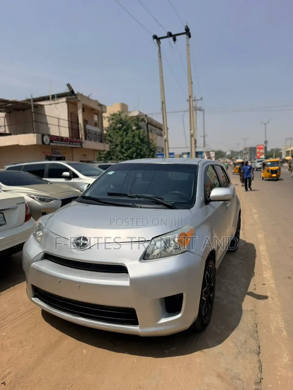 Scion xD Base 2014 Silver