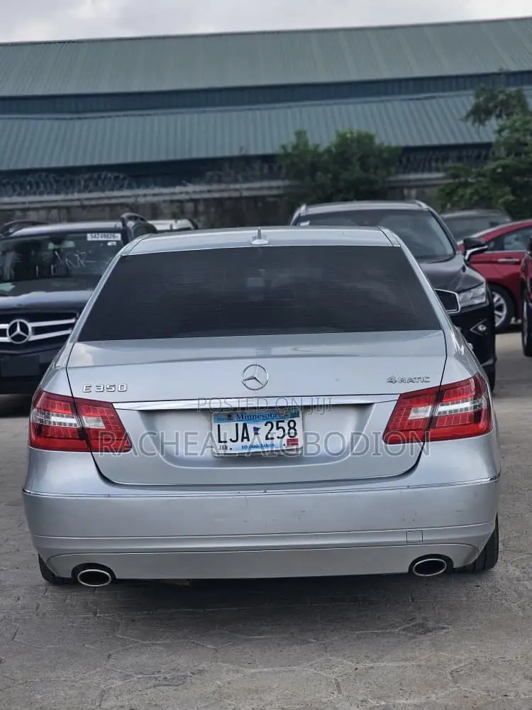 Mercedes-Benz E350 2011 Silver