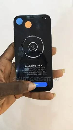 Apple iPhone 12 64 GB Black