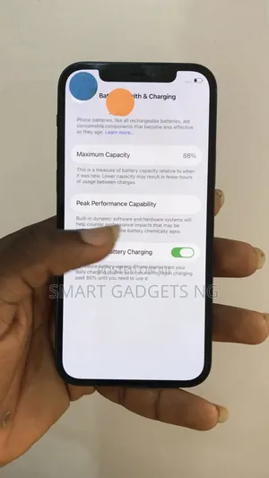 Apple iPhone 12 64 GB Black