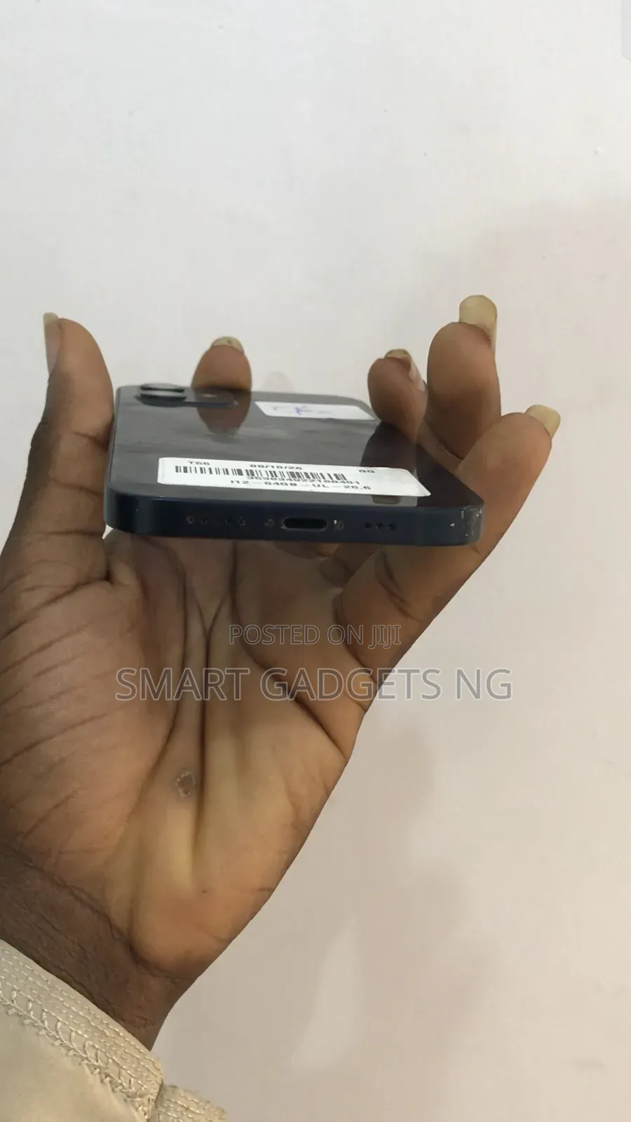 Apple iPhone 12 64 GB Black