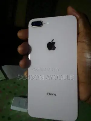 Apple iPhone 8 Plus 64 GB Gold