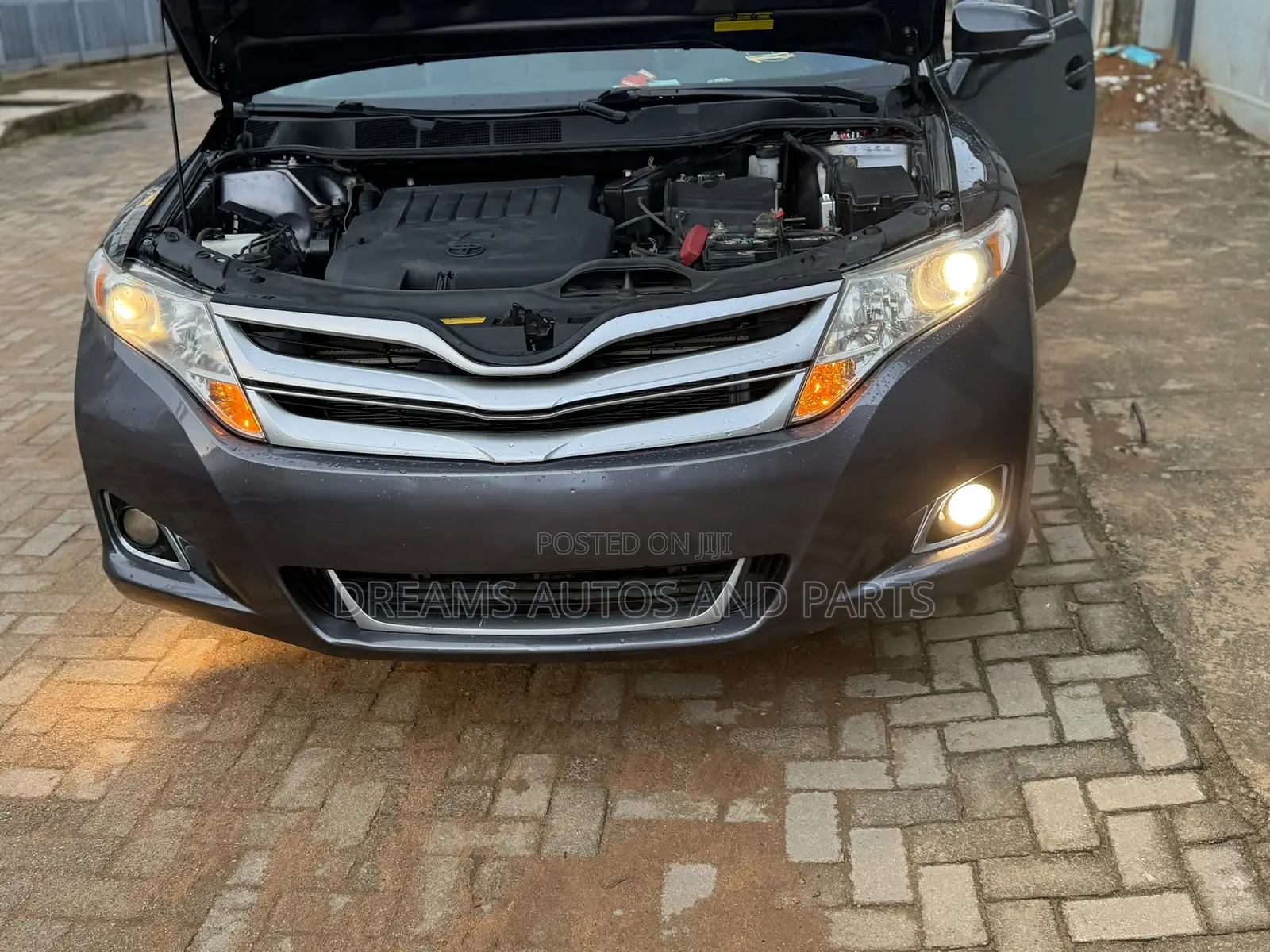 Toyota Venza XLE 2016 Gray
