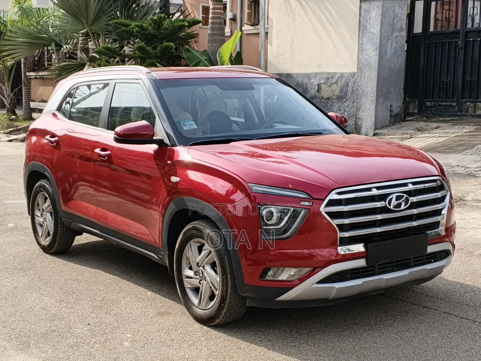 Hyundai Creta 2022 Red