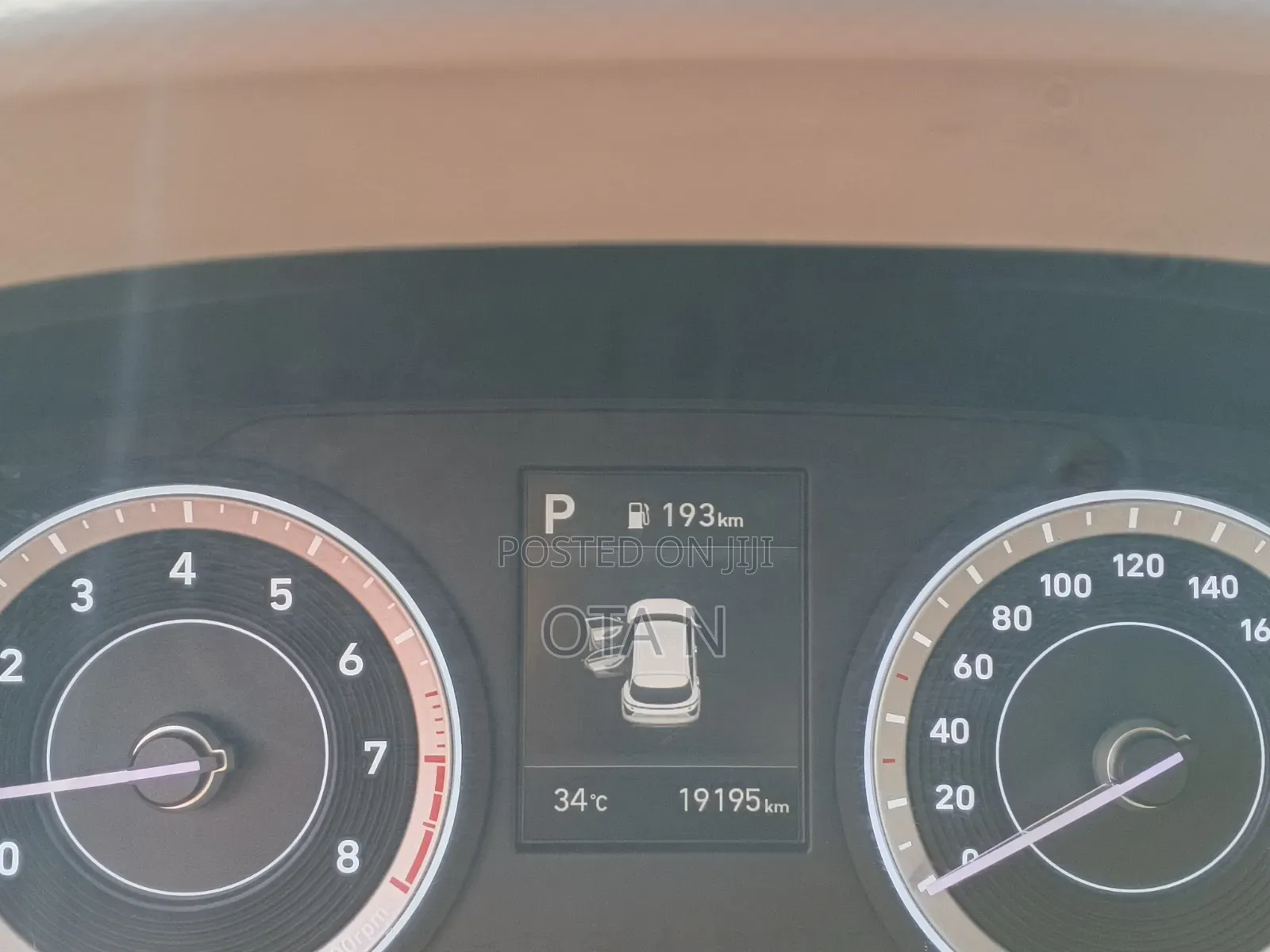 Hyundai Creta 2022 Red