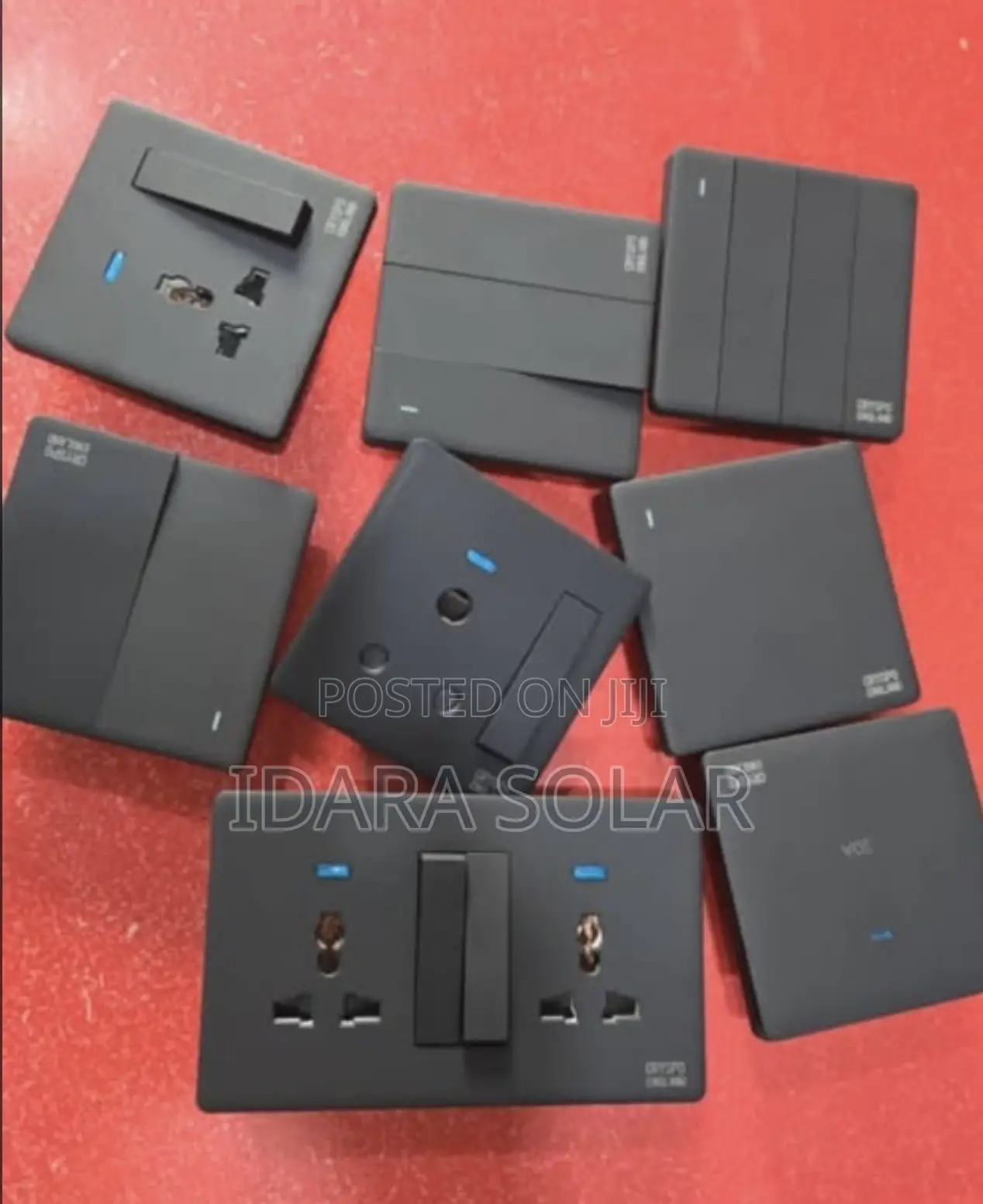 Crispo Englands Socket and Switch