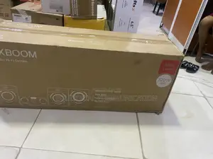 LG CJ45 XBOOM 720W Wireless Hi-Fi Music System