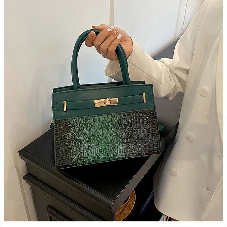 Chic Female Handbags