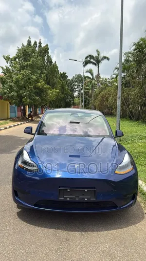 New Tesla Model Y 2023 Blue