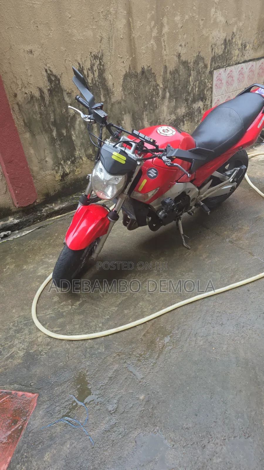 Suzuki GSX-R 2012 Red