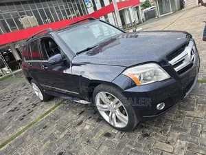 Mercedes-Benz GLK-Class 2011 Blue