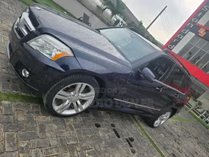 Mercedes-Benz GLK-Class 2011 Blue