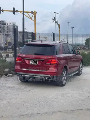 Mercedes-Benz GLE-Class 2016 Red
