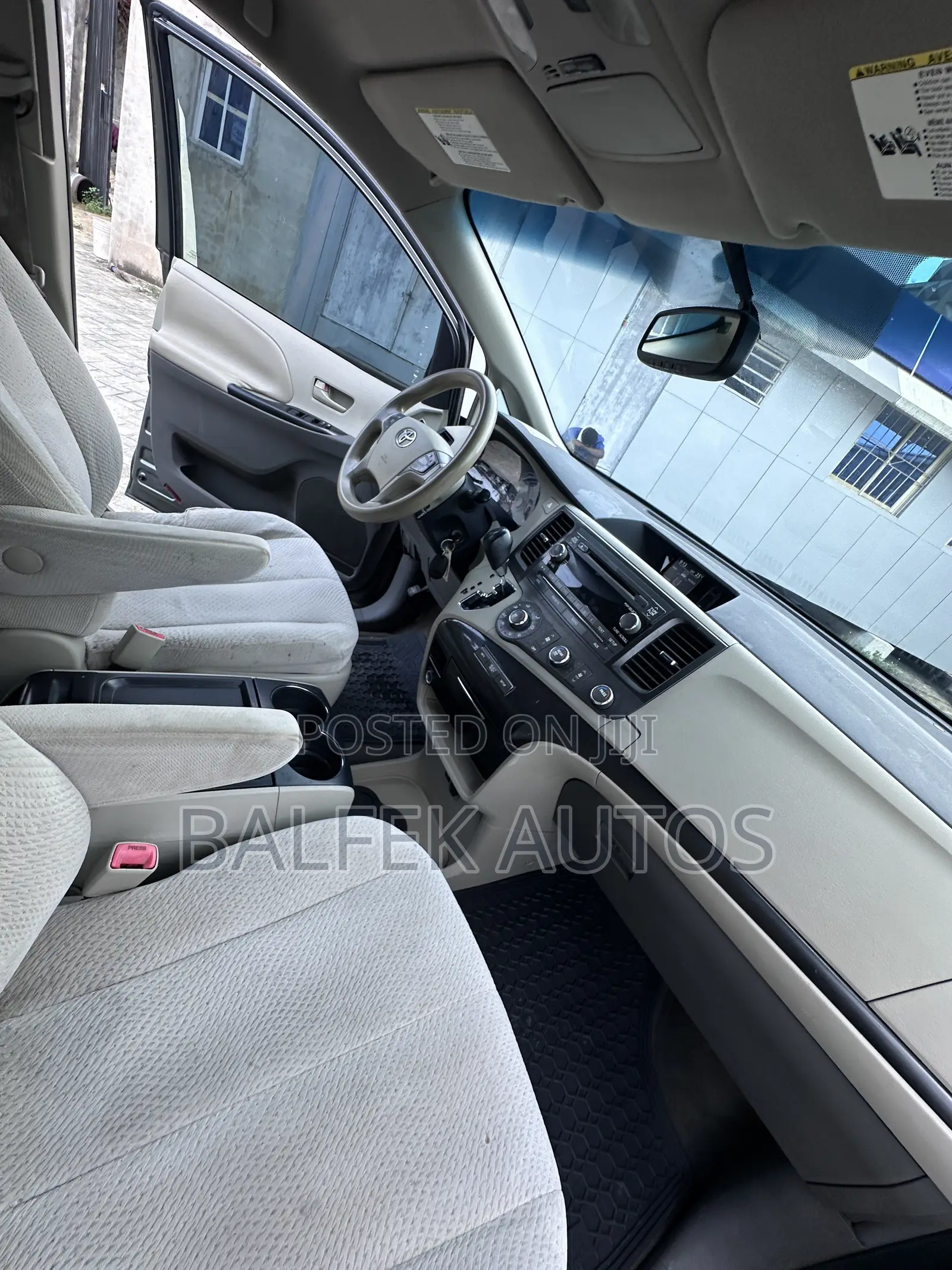 Toyota Sienna 2011 Gray