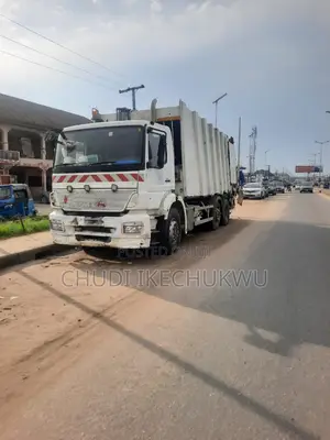 Mercedes Garbage Truck 2008