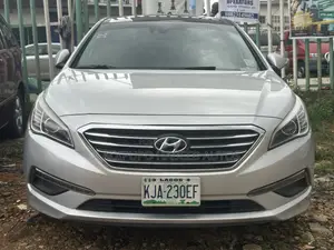 Hyundai Sonata Limited 2.0T Seban (2.0L 4cyl 6A) 2016 Silver