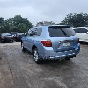 Toyota Highlander 2010 Blue