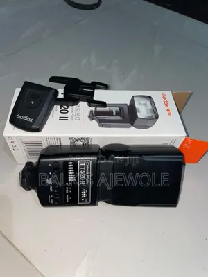 Canon Eos 700d & Camera Flash