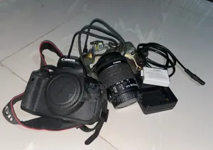 Canon Eos 700d & Camera Flash